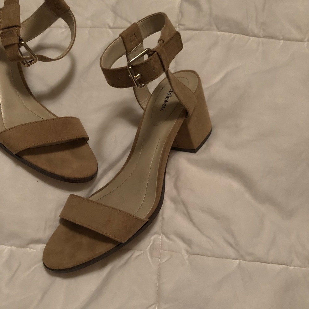 Style & Co. nude block high heel